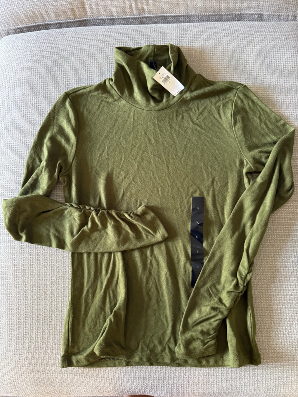 Brand New Banana Republic Olive Green Turtleneck Long Sleeve Top